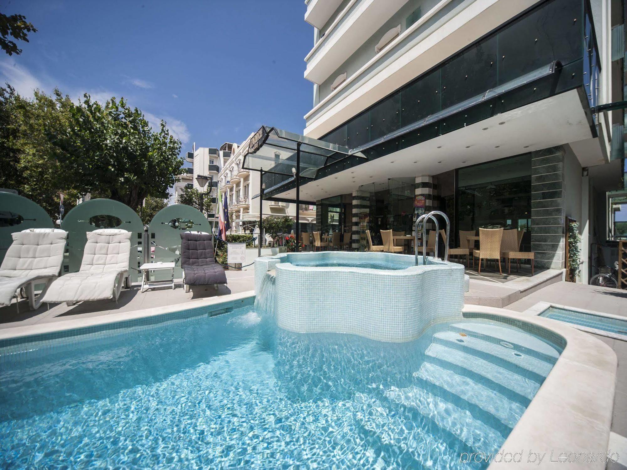 Hotel Levante Rimini Buitenkant foto